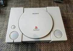 Sony PlayStation 1 PS1 Console Bundle w/Crash Bandicoot 1 and 2 + 2 controllers