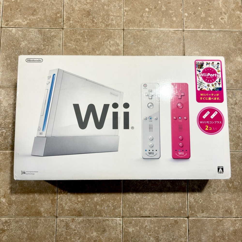 Nintendo Wii White Wii Party Console Bundle x2 Wii Remote Plus Japan PINK CIB