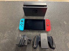 NINTENDO SWITCH W/ACCS *READ DESCRIPTION* (P17031421)