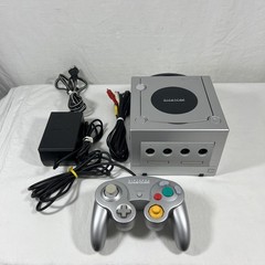 Nintendo GameCube Console Platinum Silver (DOL-101) W/ 1 Controller TESTED