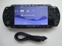 Sony PSP 2000 Launch Edition 64MB Handheld System – Piano Black