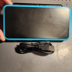 Nintendo 2DS XL System – Turquoise/Black