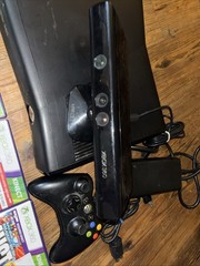 Microsoft Xbox 360 S Slim Kinect Bundle Controller Cords Kinect Games Lot
