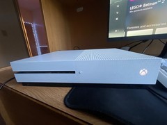 Microsoft Xbox One S 1TB – White