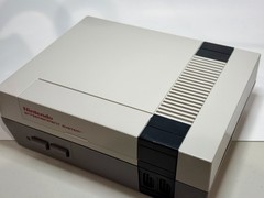 Original Nintendo NES Console Bundle Cables 2 Controllers + Super Mario Bros 3