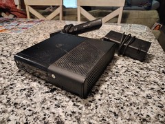 🔥Microsoft Xbox 360 Powers on and eject works, no hardrive