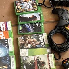 Microsoft XBox 360 S Console Model 1439 250gb Kinect Bundle Used With 12 Games