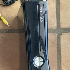 Microsoft XBox 360 S Console Model 1439 250gb Kinect Bundle Used With 12 Games