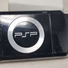 Sony PSP 2000 64MB Handheld Black W/ Charger & New Battery Tested Working