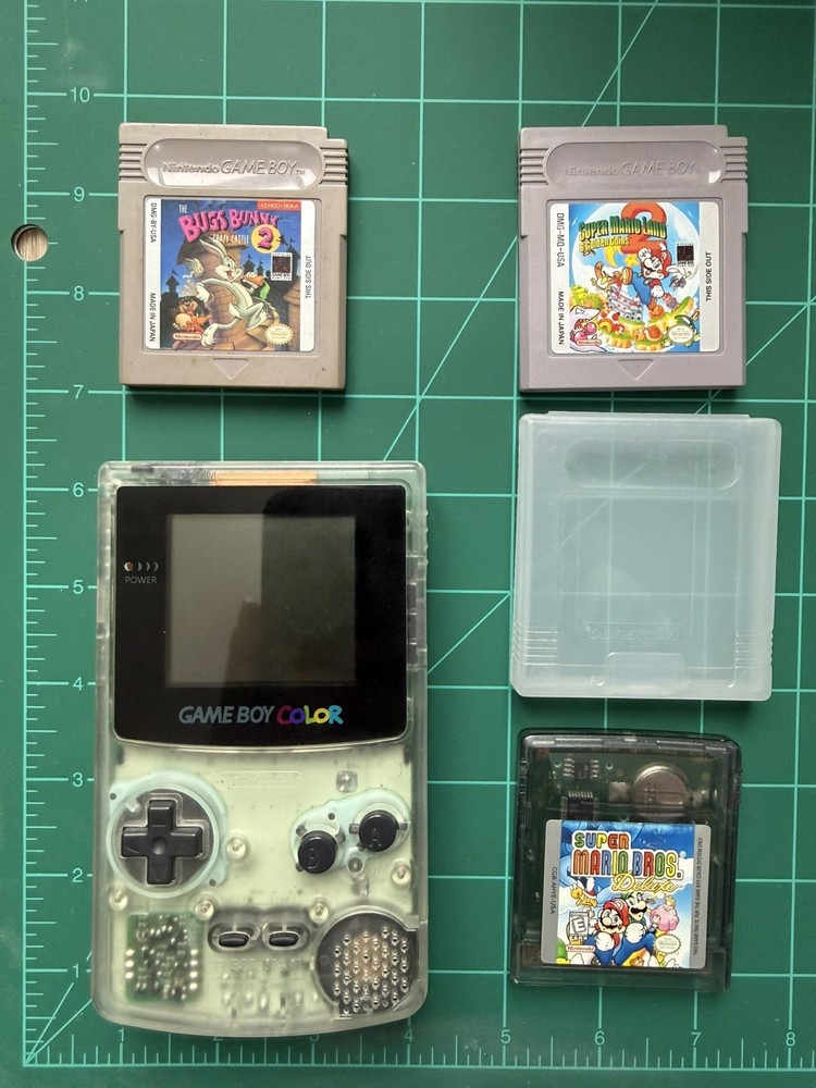 Nintendo Game Boy Color Clear + 3 Game Lot Super Mario Land 2 Bros Deluxe Bugs