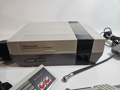 Nintendo NES Console Original Bundle 9 Games Mario/Duck Hunt/Track TESTED