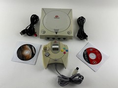 Sega Dreamcast Console Bundle w/ Controller & Demo Disc HKT-3020