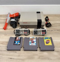 NES Bundle with Super Mario Bros 1,2,3 + Controllers + Zapper Gun – Tested