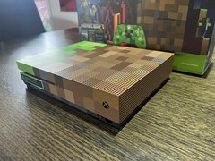Microsoft Xbox One S 1TB Minecraft Limited Edition Console – Excellent Condition