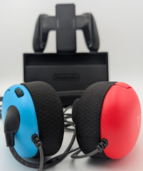 Nintendo Switch Accessories Lot – Official Dock, Joy‑Con Grip & Wired Headset
