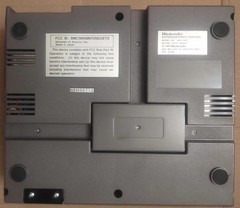 Nintendo Entertainment System NES Action Set *NO GAME* Clean Console, Accessorie