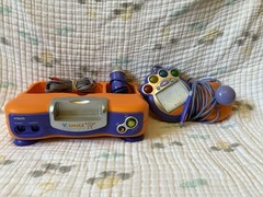 VTech V.Smile TV Learning System Console w/ Controller, Cables, 2 Player RCA