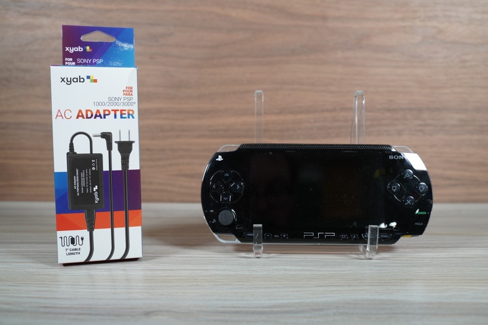 Sony PlayStation Portable PSP 1001 Black Fat Console Tested NEW BATTERY! CLEAN
