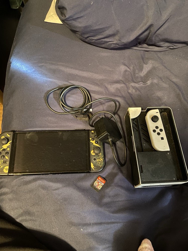 Nintendo Switch Console Black/Gray Joy-Con, Dock, HDMI Cable, Handheld, 32GB