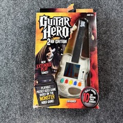 Guitar Hero 2nd Edition Pocket-Sized Handheld Console Game Carabiner NEW