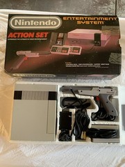 Nintendo NES Action Set Console Complete In Original Box Vintage AS-IS