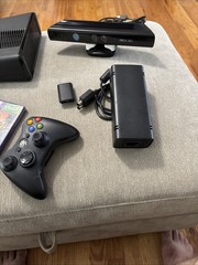 Tseted XBOX 360 Slim 4GB – No Hard Drive – Works – Power Supply, HDMI Cable 1439